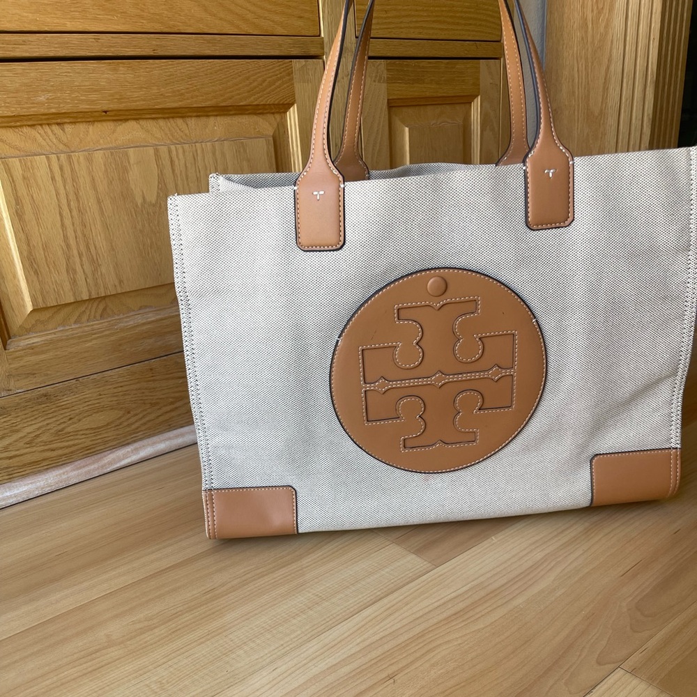 Tory Burch canvas bag. Used 2 times, clean and great condition